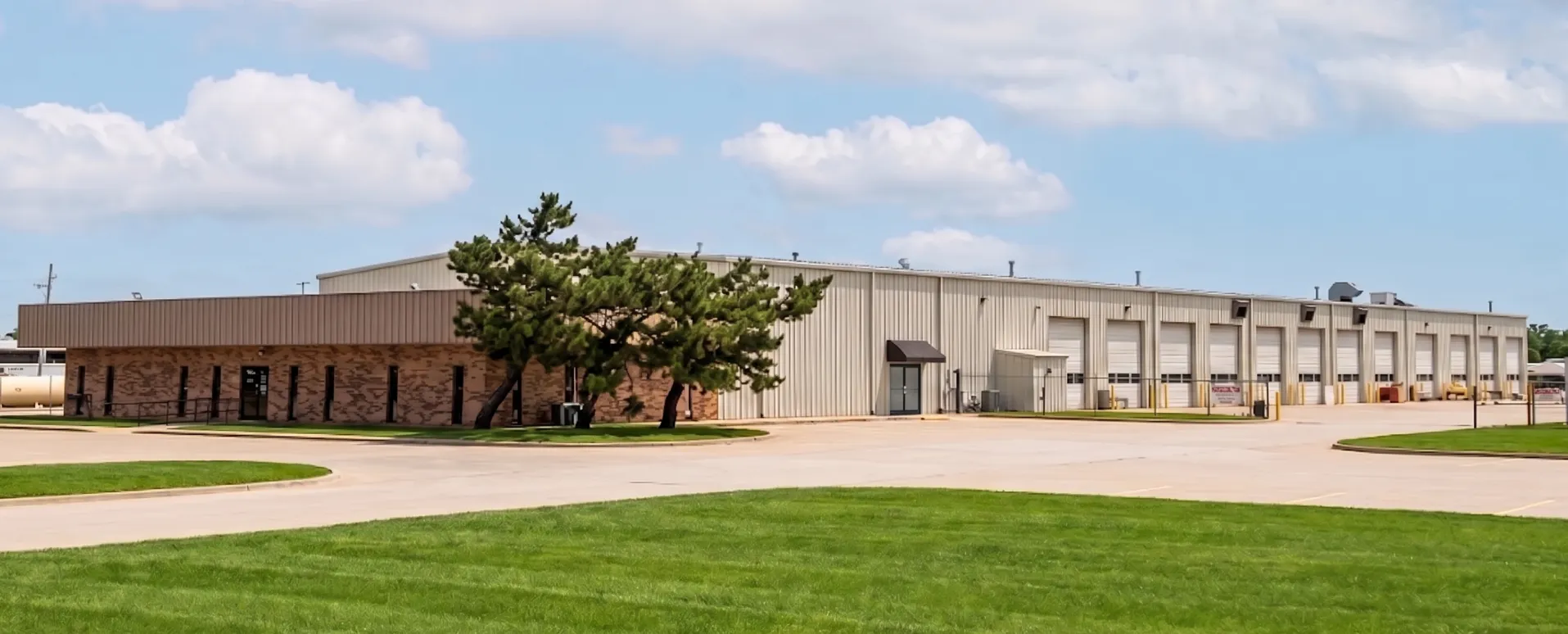 Transport Truck Equipment facility in Lowell, Arkansas